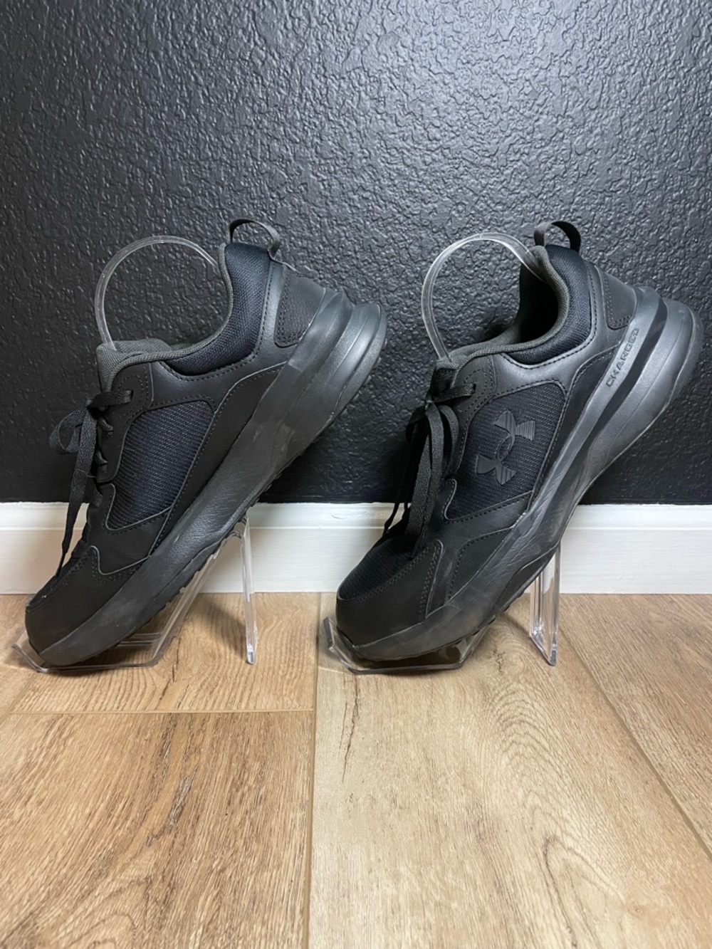 Under Armour Men's Black Low-Top Athletic Sneakers